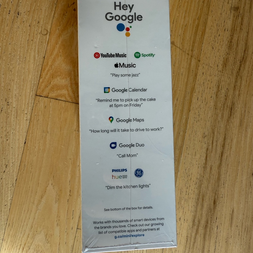 Google Smart Speaker with Voice Control in Chalk, New in box and sealed - Picture 5 of 6